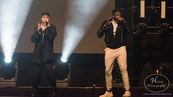 Pentatonix-HylanPhotography-AllentownFair17-CatCountry96-4.jpg