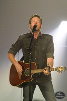 BlakeShelton-HylanPhotography-MoheganSunArena-CatCountry-02.jpg