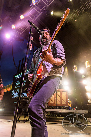 OldDominion-HylanPhotography-SteelStacks-CatCountry-3-2.jpg