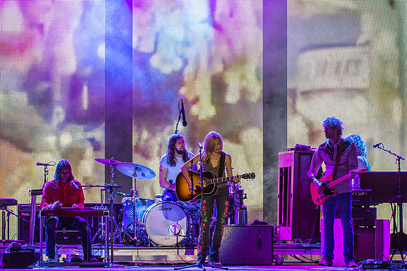 Sheryl-Crow-Hylan-Musikfest-2014-18.jpg