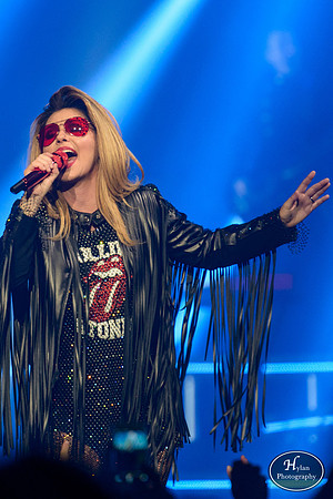 ShaniaTwain-HylanPhotography-PPLCenter-CatCountry-WLEV-205140.jpg