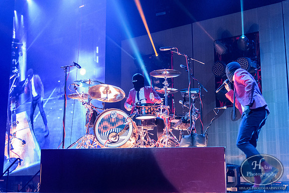 TwentyOnePilots-HylanPhotography-PPLCenter-WLEV-02-4.jpg