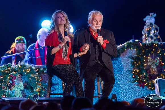 KennyRogers-HylanPhotography-ValleyForgeCasino-221550.jpg