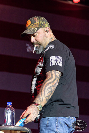 AaronLewis-HylanPhotography-SandsBethlehemEventCenter-CatCountry-211848.jpg