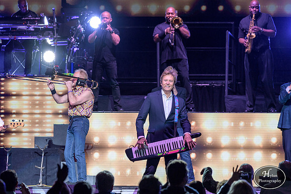 Chicago-EarthWind&Fire-HylanPhotography-PPLCenter-WLEV-195557.jpg