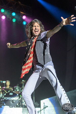 Foreigner-HylanPhotography-SandsEventCenter-WLEV-02-8.jpg