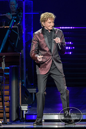 BarryManilow-HylanPhotography-PPLCenter-WLEV-195823.jpg