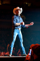 JustinMoore-HylanPhotography-MoheganPa-CatCountry96-2.jpg