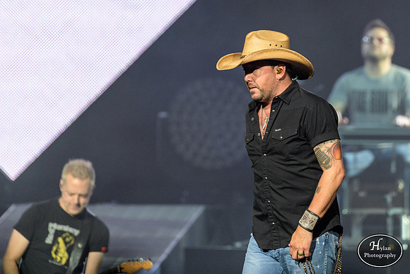 JasonAldean-HylanPhotography-PPLCenter-CatCountry-01-7.jpg