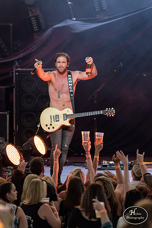 CanaanSmith-HylanPhotography-PavilionAtMontage-CatCountry-02-2.jpg