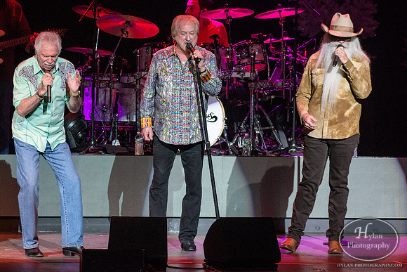 OakRidgeBoys-HylanPhotography-FMKirby-CatCountry96-200052.jpg