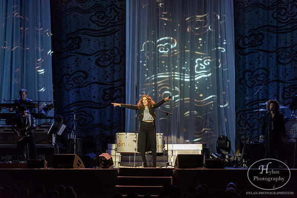 IdinaMenzel-HylanPhotography-WCEC-WLEV-202617.jpg
