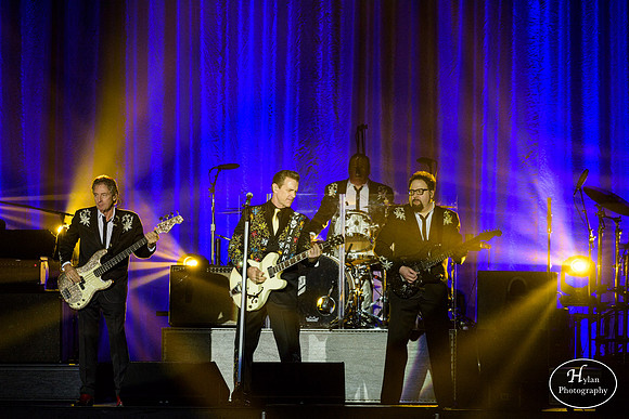 ChrisIsaak-HylanPhotography-SandsEventCenter-WLEV-201112.jpg