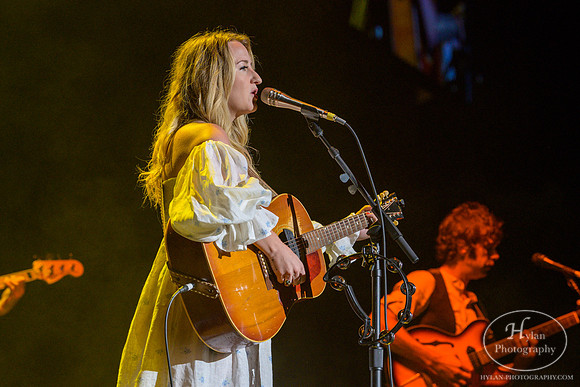 MargoPrice-HylanPhotography-PPLCenter-CatCountry96-2.jpg