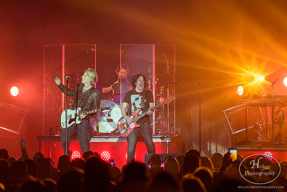 GooGooDolls-HylanPhotography-SandsEventCenter-WLEV-212834.jpg
