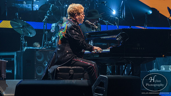 EltonJohn--FarewellYellowBrickRoad-HylanPhotography-PPLCenter-WLEV-200330.jpg