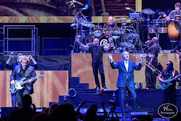 Chicago-EarthWind&Fire-HylanPhotography-PPLCenter-WLEV-200040.jpg