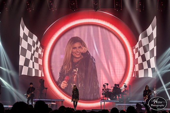 ShaniaTwain-HylanPhotography-PPLCenter-CatCountry-WLEV-01-12.jpg