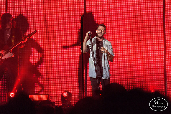 ThomasRhett-HylanPhotography-PPLCenter-CatCountry-02.jpg