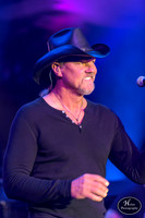 TraceAdkins-HylanPhotography-MoheganSunPocono-CatCountry-211204.jpg