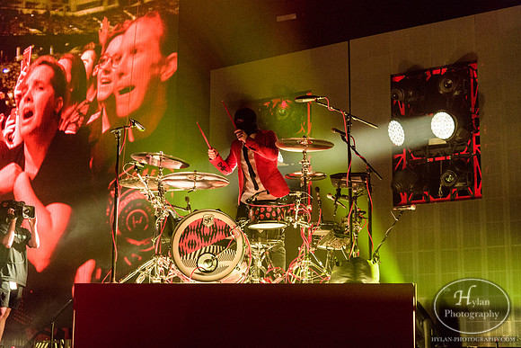 TwentyOnePilots-HylanPhotography-PPLCenter-WLEV-210848.jpg