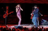 Sugarland-HylanPhotography-AllentownFair-CatCountry96-204724.jpg