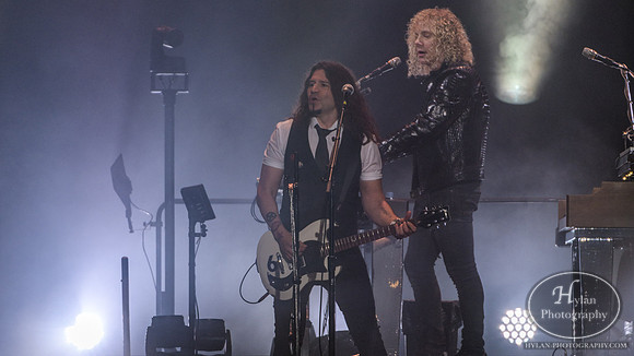 BonJovi-HylanPhotography-PPLCenter-WLEV-2-2.jpg