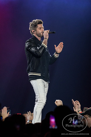 ThomasRhett-HylanPhotography-MoheganSunArenaPa-CatCountry-212305.jpg