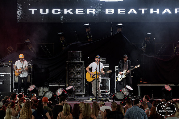 TuckerBeathard-HylanPhotography-PavilionAtMontage-CatCountry-01.jpg