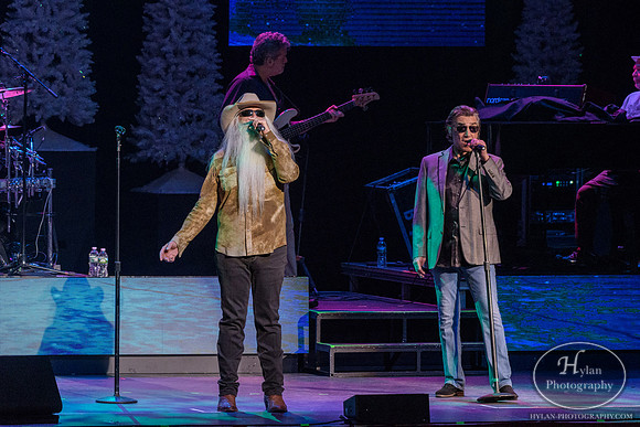 OakRidgeBoys-HylanPhotography-FMKirby-CatCountry96-195343.jpg