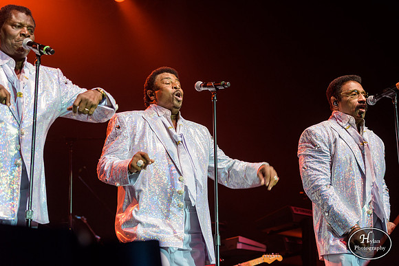 TemptaionsReview_ft_DennisEdwards-HylanPhotography-SandsBethlehemEventCenter-WLEV-200350.jpg