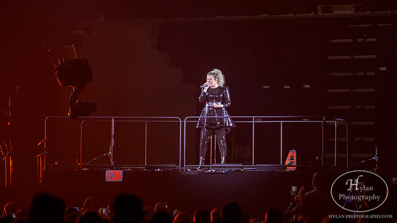KellyClarkson-HylanPhotography-PPLCenter-WLEV-205741.jpg