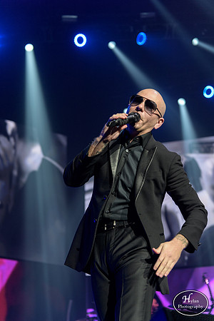 Pitbull-HylanPhotography-PPLCenter-WLEV-01-4.jpg
