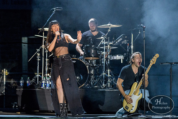 TheBandPerry-HylanPhotography-Musikfest2017-CatCountry-2-5.jpg