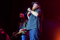 LukeCombs-HylanPhotography-SandsEventCenter-CatCountry96-210505.jpg