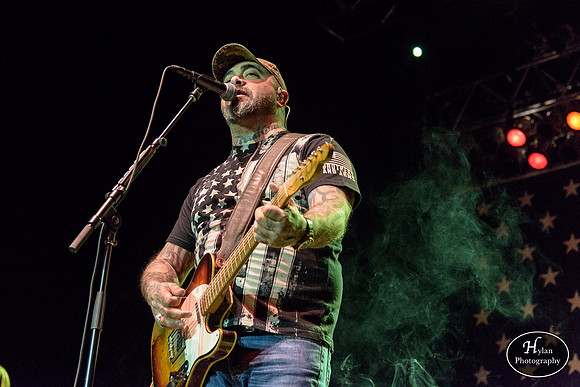 AaronLewis-HylanPhotography-SandsBethlehemEventCenter-CatCountry-212146.jpg