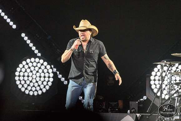 JasonAldean-HylanPhotography-PPLCenter-CatCountry-212806.jpg