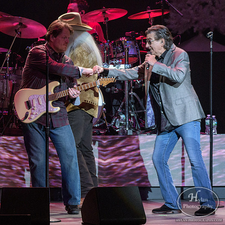 OakRidgeBoys-HylanPhotography-FMKirby-CatCountry96-195724.jpg