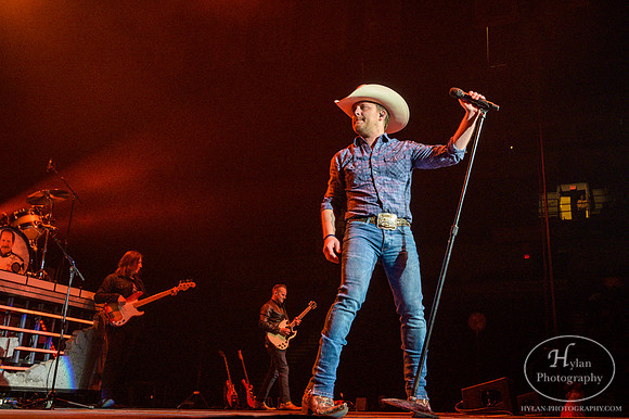 JustinMoore-HylanPhotography-MoheganPa-CatCountry96-205835.jpg