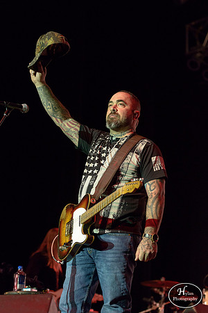 AaronLewis-HylanPhotography-SandsBethlehemEventCenter-CatCountry-211918.jpg