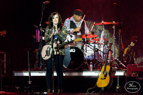 BrandyClark-HylanPhotography-SandsBethlehemEventCenter-CatCountry-202210.jpg