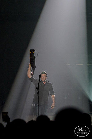 BlakeShelton-HylanPhotography-MoheganSunArena-CatCountry-204452.jpg