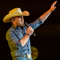 JustinMoore-HylanPhotography-MoheganPa-CatCountry96-3-3.jpg
