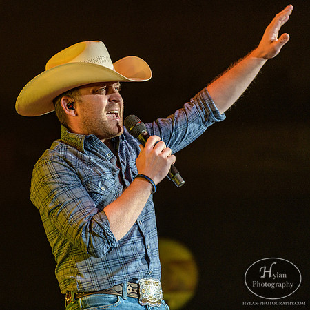 JustinMoore-HylanPhotography-MoheganPa-CatCountry96-3-3.jpg