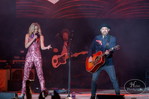 Sugarland-HylanPhotography-AllentownFair-CatCountry96-2-2.jpg