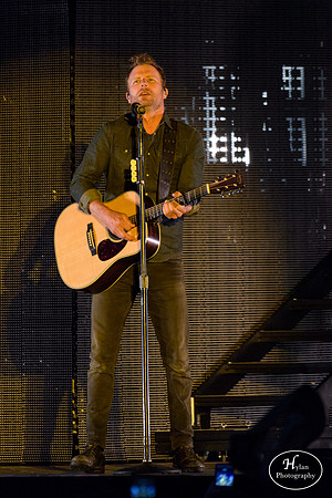 DierksBentley-HylanPhotography-Musikfest2016-CatCountry-01-2.jpg