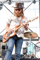 BrothersOsborne-HylanPhotography-AllentownFair2016-CatCountry-01-5.jpg
