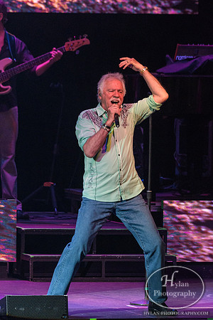 OakRidgeBoys-HylanPhotography-FMKirby-CatCountry96-195802.jpg