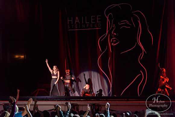 HaileeSteinfeld-HylanPhotography-AllentownFair2016-WLEV-195324.jpg