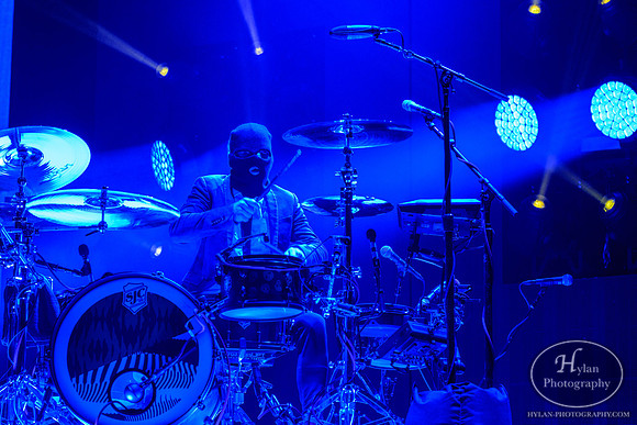 TwentyOnePilots-HylanPhotography-PPLCenter-WLEV-01-10.jpg
